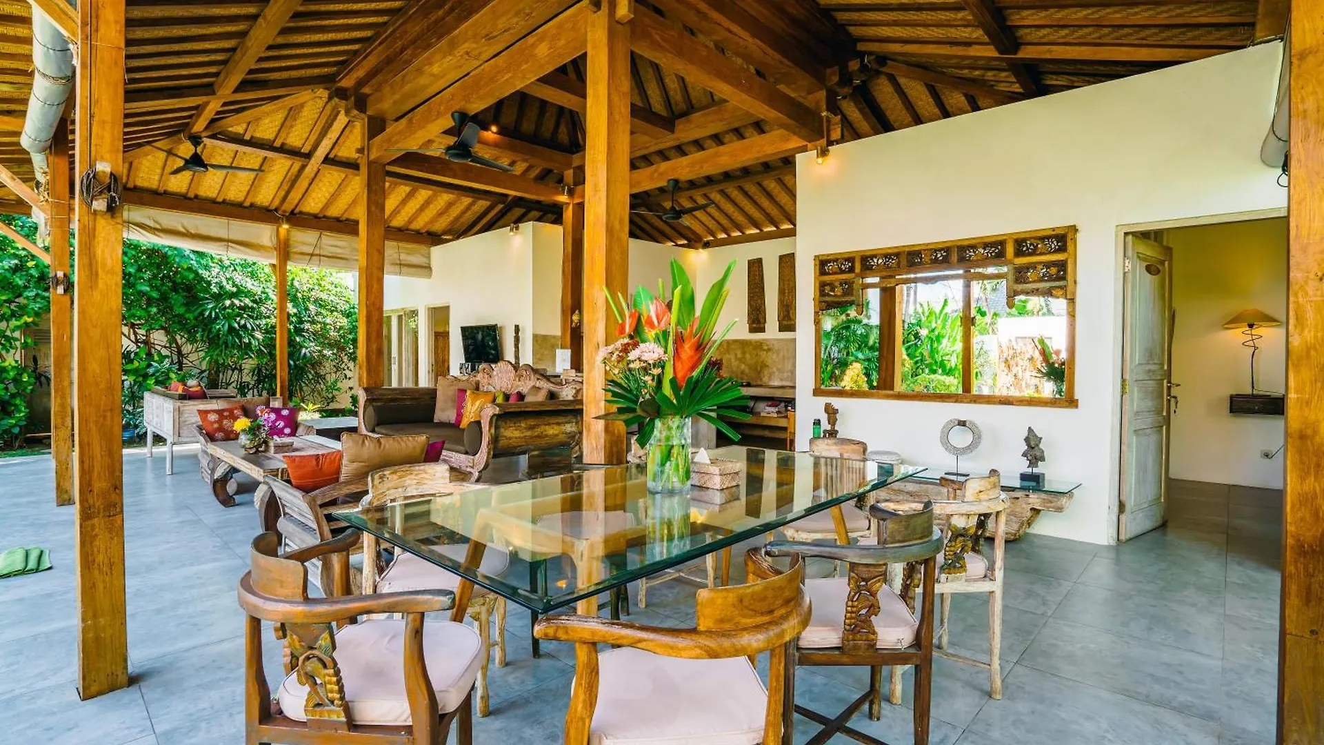 Villa Niri - Beautiful 4Br Teak Joglo Villa In Oberoi Seminyak, A Tranquil Retreat 0*, Seminyak (Bali)