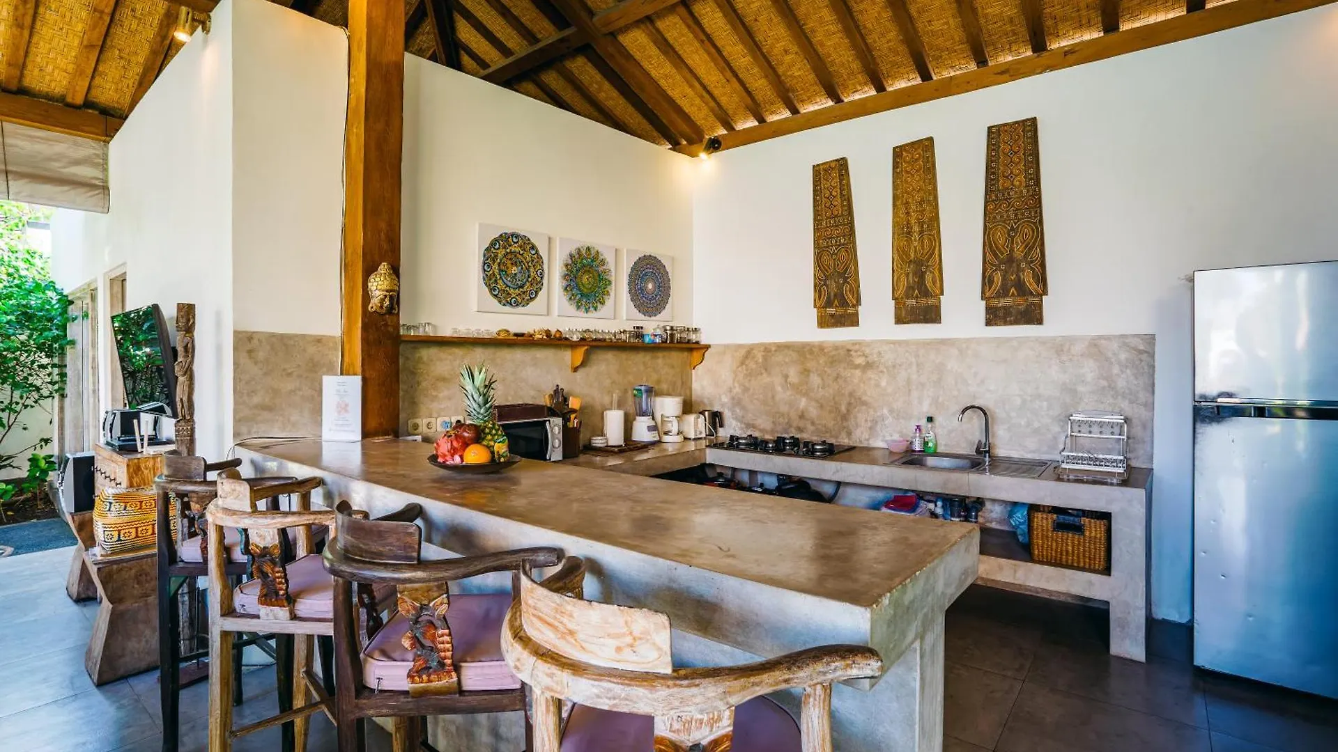Villa Niri - Beautiful 4Br Teak Joglo Villa In Oberoi Seminyak, A Tranquil Retreat Indonesia