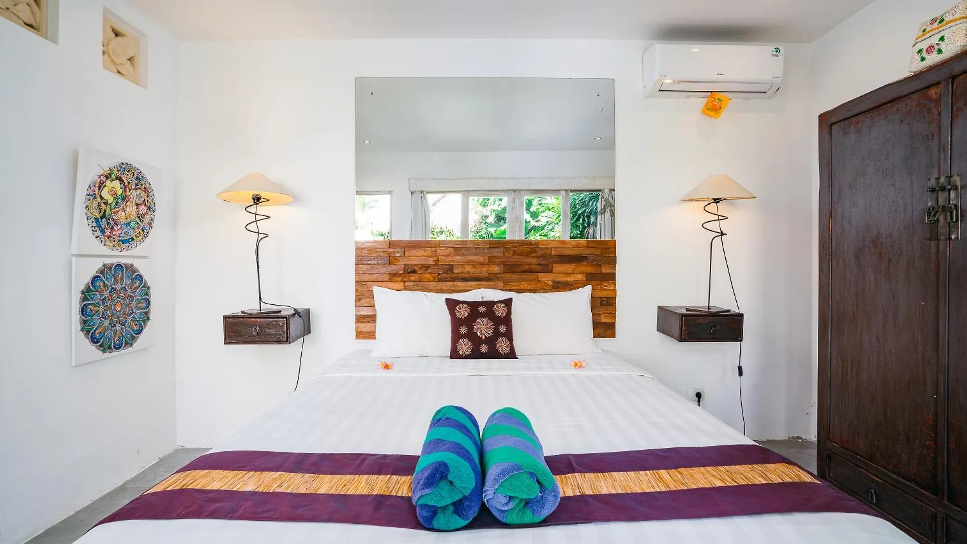 Villa Niri - Beautiful 4Br Teak Joglo Villa In Oberoi Seminyak, A Tranquil Retreat Indonesia