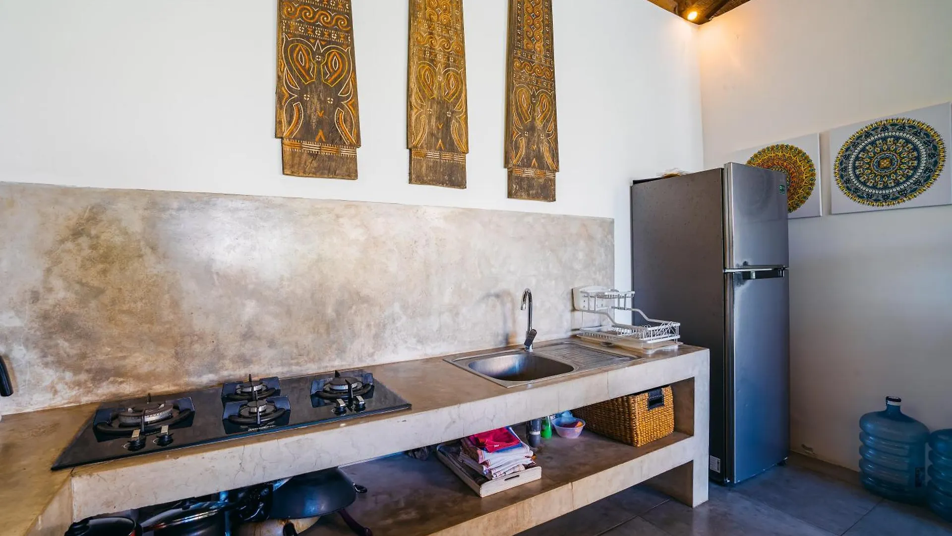 Villa Niri - Beautiful 4Br Teak Joglo Villa In Oberoi Seminyak, A Tranquil Retreat