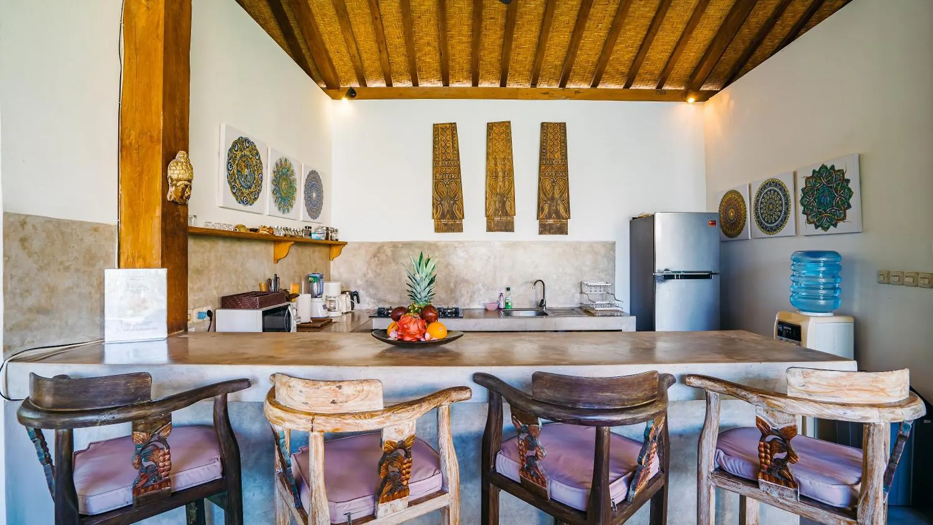 Villa Niri - Beautiful 4Br Teak Joglo Villa In Oberoi Seminyak, A Tranquil Retreat