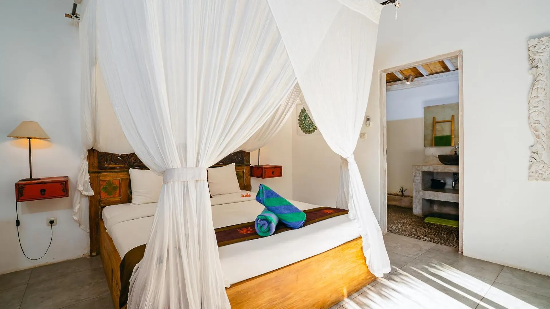 Villa Niri - Beautiful 4Br Teak Joglo Villa In Oberoi Seminyak, A Tranquil Retreat 0*,